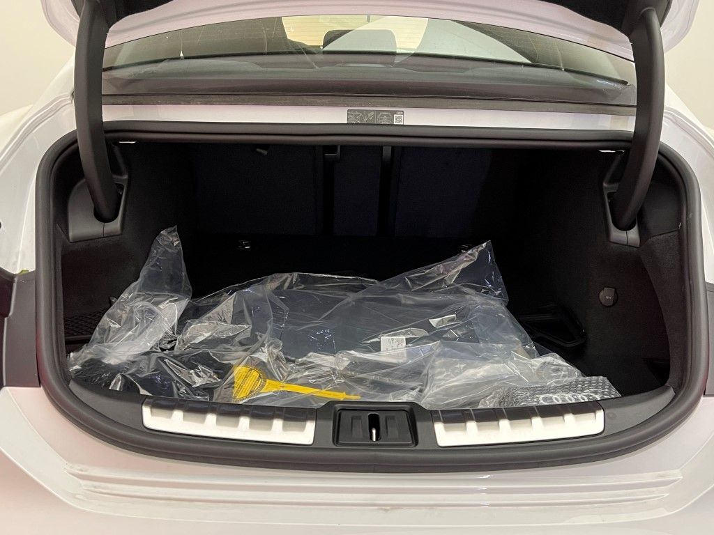 Thumbnail: 2026 Audi e-tron GT - 7