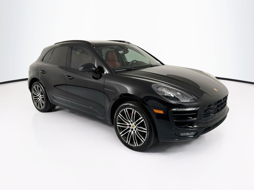 Thumbnail: 2018 Porsche Macan - 3