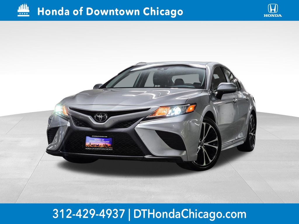 2018 Toyota Camry SE