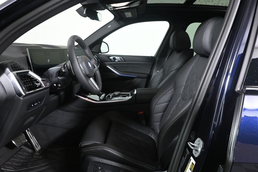 Thumbnail: 2026 BMW X5 - 3