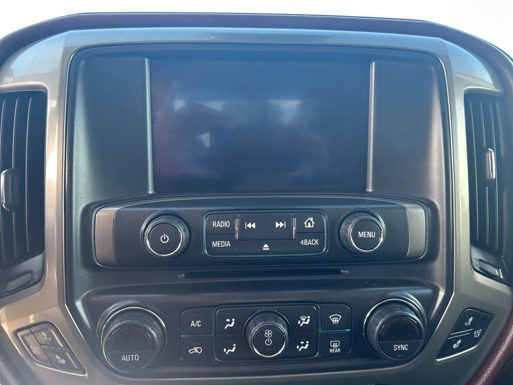 ChevroletSilverado 3500HD15
