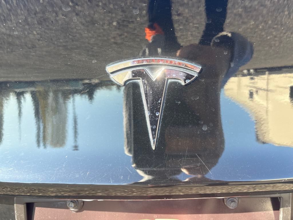 2018 Black Tesla Model 3 Long Range RWD Sedan