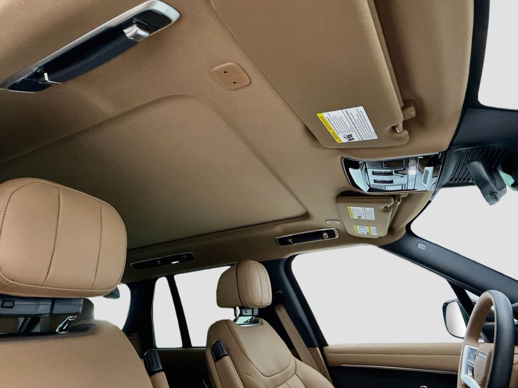 Thumbnail: 2026 Land Rover Range Rover - 17
