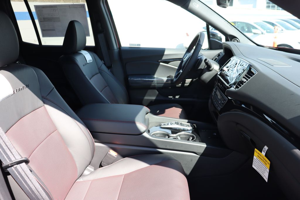 2025 Honda Ridgeline Black Edition 20