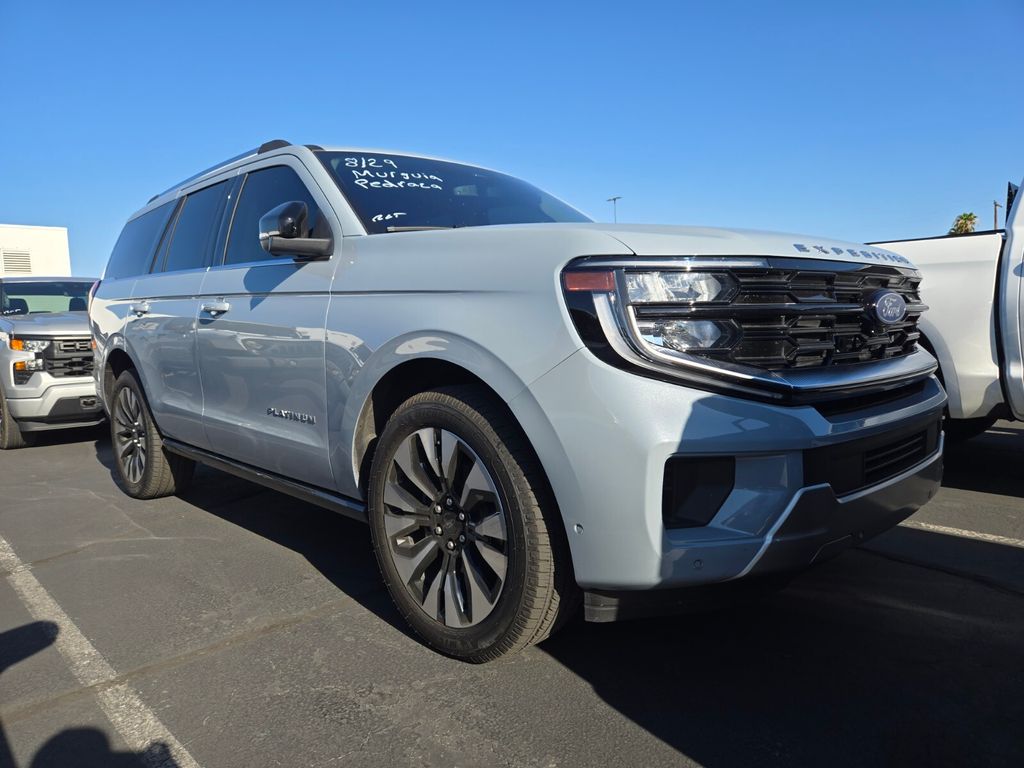  2025 Ford Expedition Platinum 4WD   