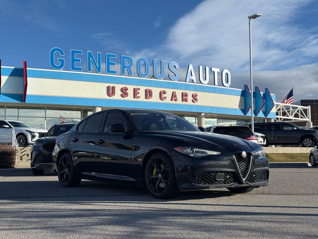 Vulcano Black Metallic 2018 Alfa Romeo Giulia Ti Sport AWD Sedan All-Wheel Drive 8-Speed Automatic