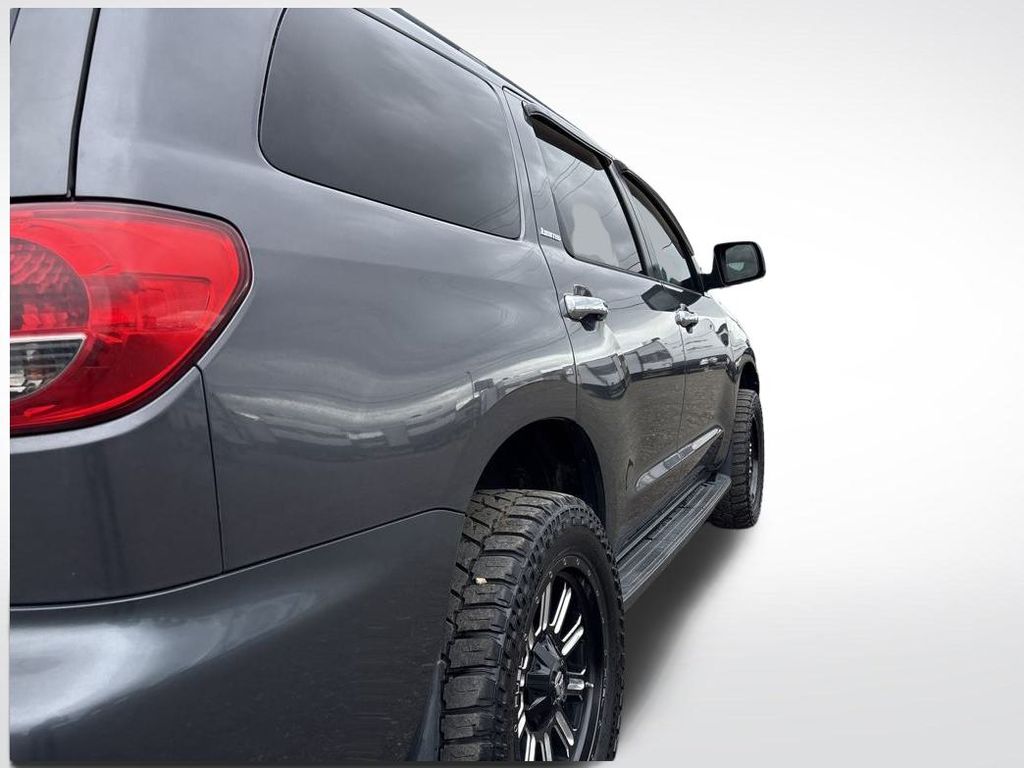 2013 Magnetic Gray Metallic Toyota Sequoia Limited 4X4 SUV