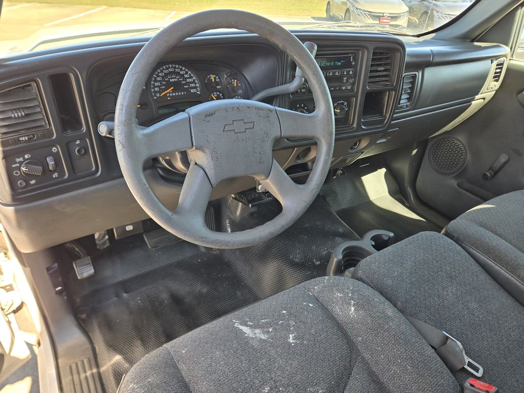 2007 Chevrolet Silverado 1500 Classic Work Truck - 8