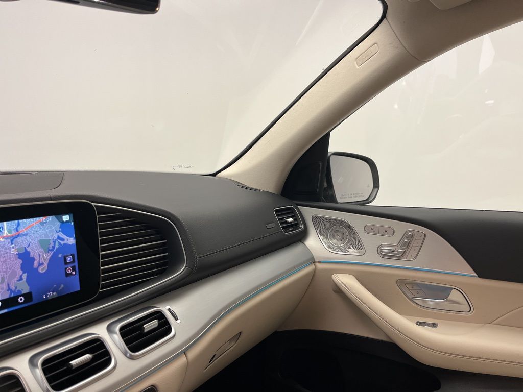 Thumbnail: 2023 Mercedes-Benz GLS - 23