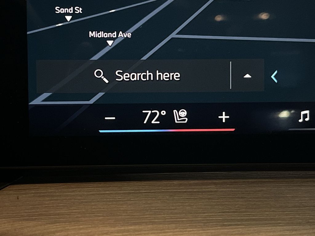 2025 BMW 3 Series 330i xDrive 19