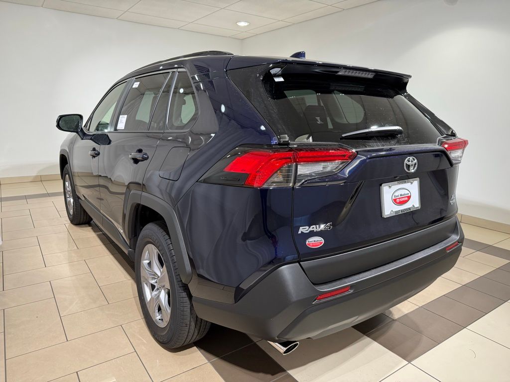 Thumbnail: 2025 Toyota RAV4 - 3