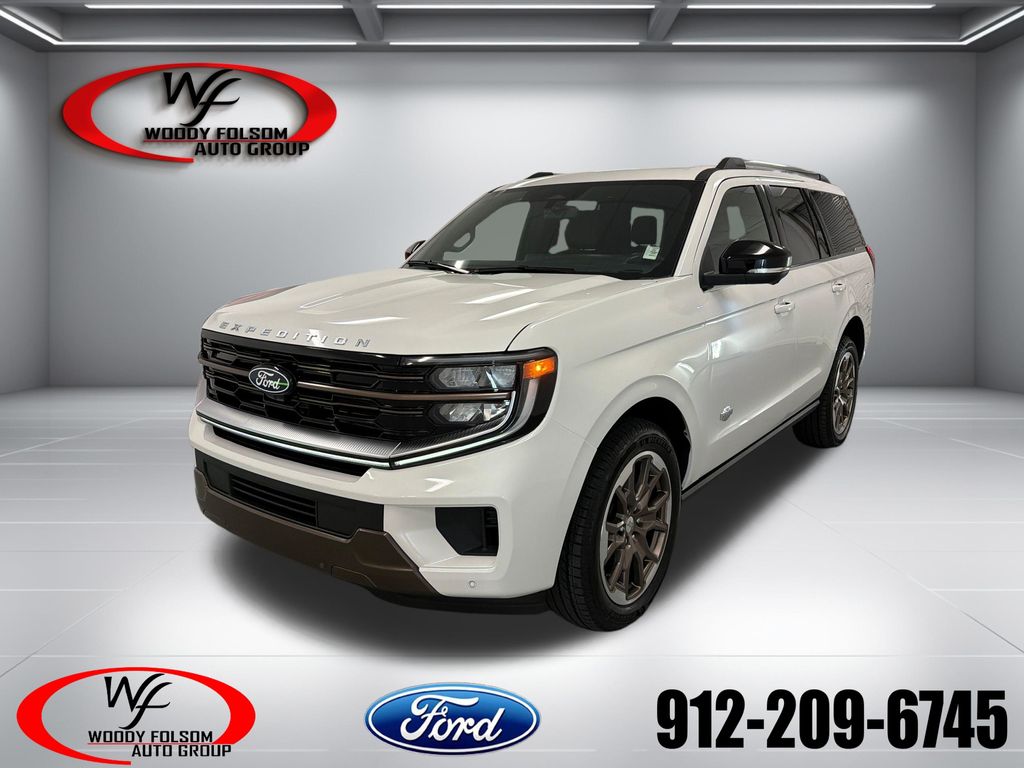 Star White Metallic Tri-Coat 2027 Ford Expedition SUV / Crossover 4X2 Automatic