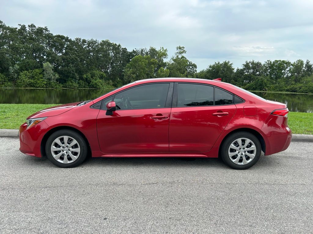 2020 Toyota Corolla LE 2
