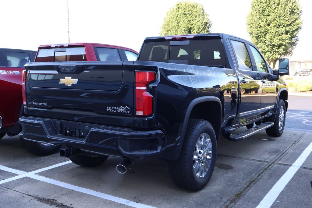 Thumbnail: 2025 Chevrolet Silverado 3500 - 5