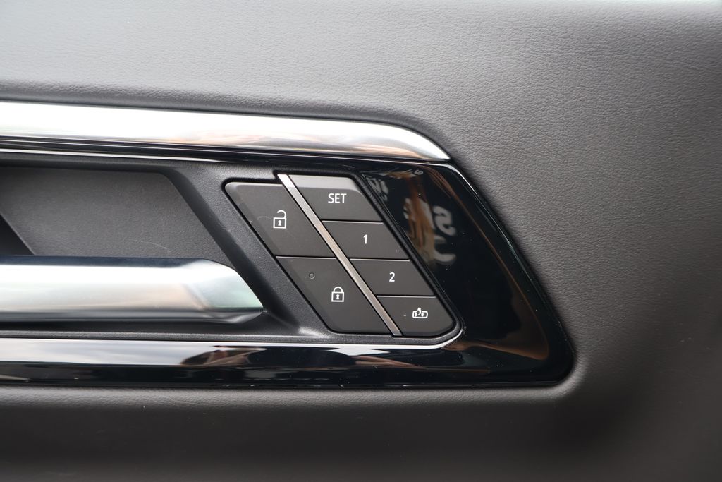 Thumbnail: 2025 Chevrolet Tahoe - 19