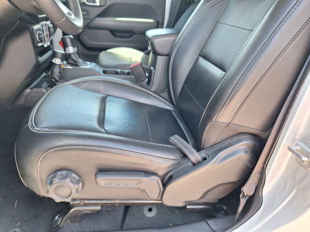 Used 2023 Jeep Wrangler SUV