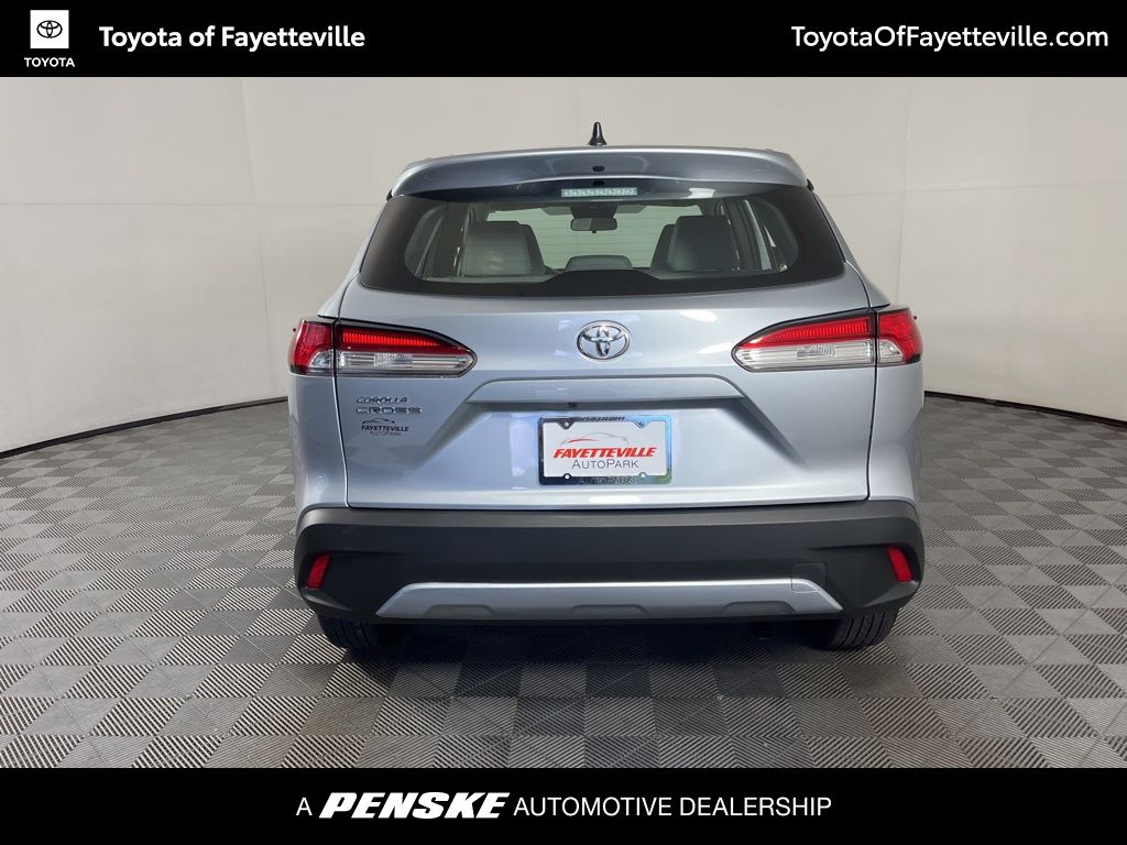 2024 Toyota Corolla Cross L 8