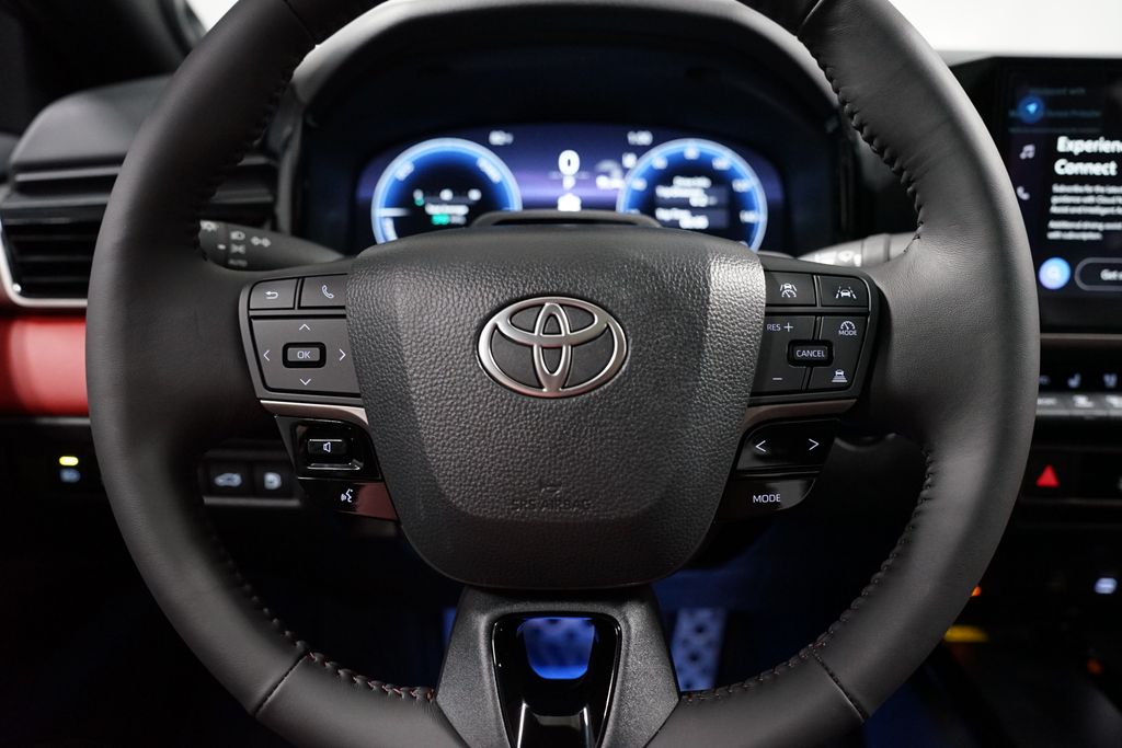 Thumbnail: 2025 Toyota Camry - 12