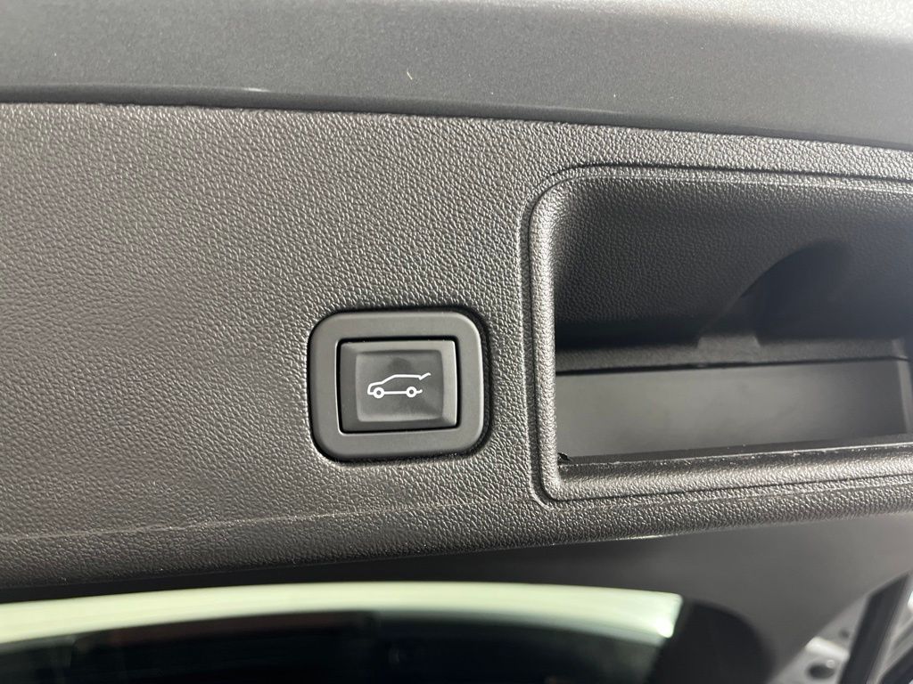 Thumbnail: 2024 GMC Terrain - 9