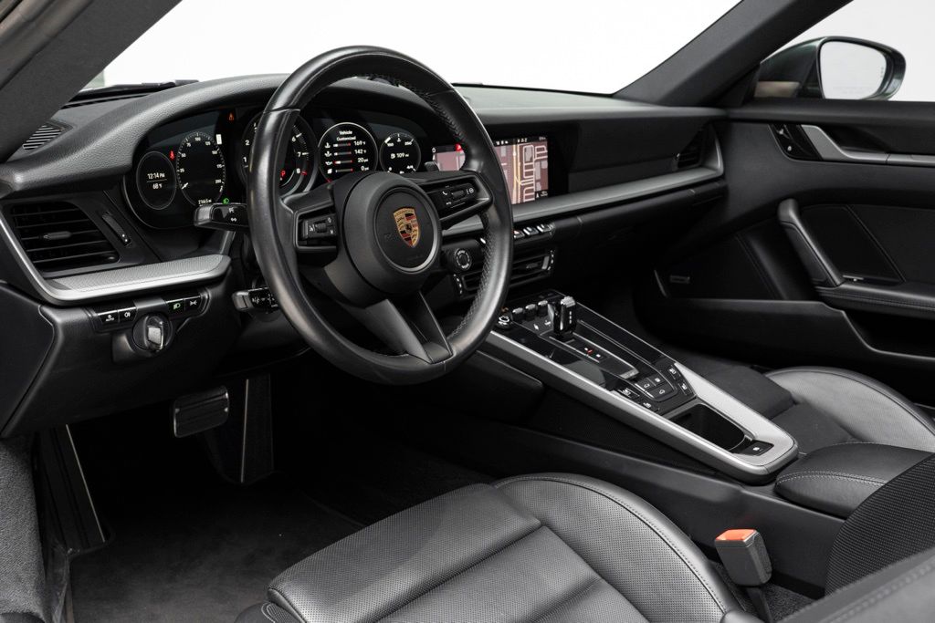 2020 Porsche 911 - Thumbnail 2