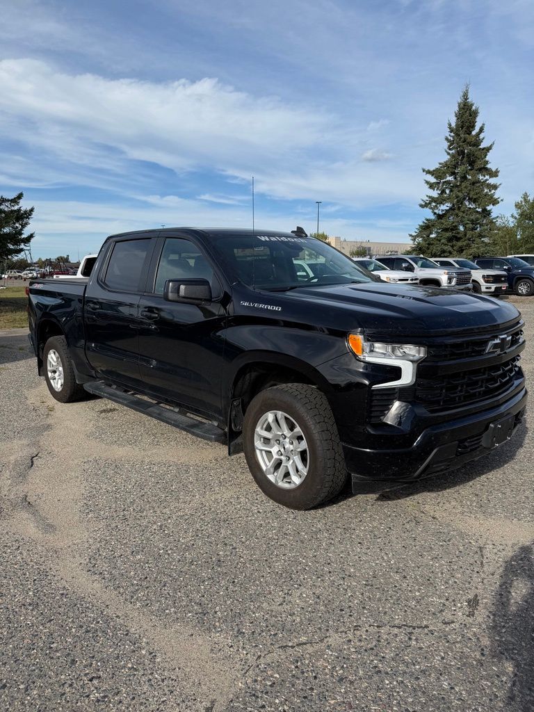 2023 Chevrolet Silverado 1500 RST Crew Cab 4WD