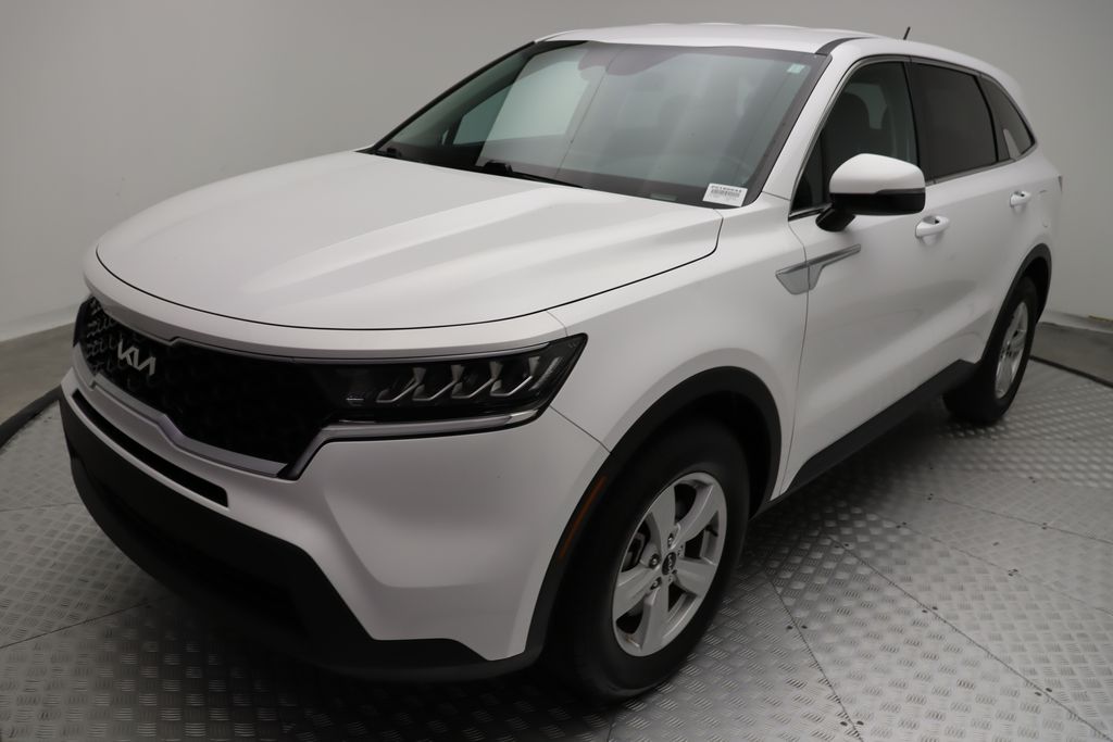 Thumbnail: 2023 Kia Sorento - 2