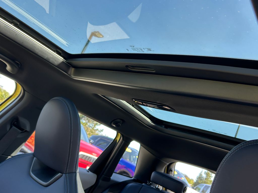 Thumbnail: 2025 MINI Cooper - 16