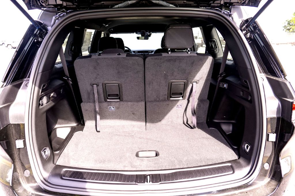 New Car 2025 Jeep Grand Cherokee L  Laredo For Sale Under $40,000 In Taylor, Texas