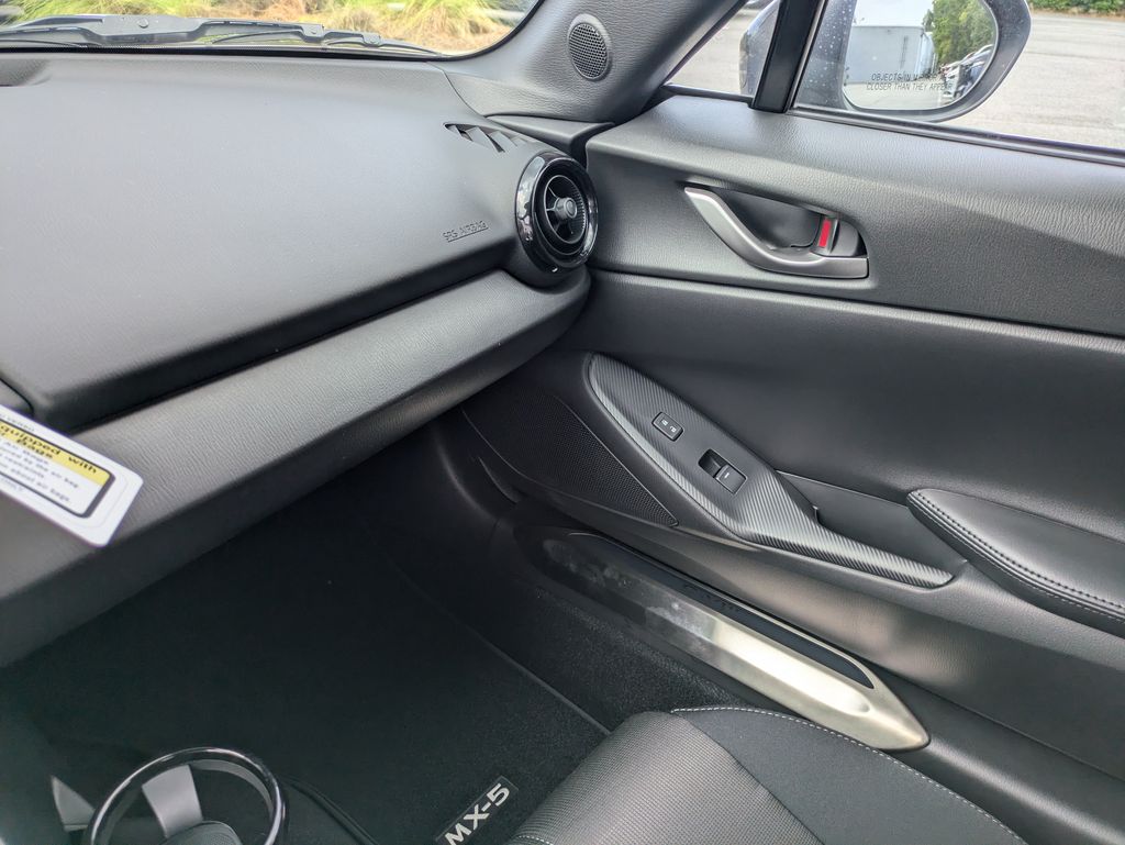 2026 Mazda MX-5 Miata Sport