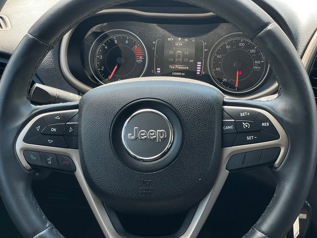 Thumbnail: 2016 Jeep Cherokee - 12