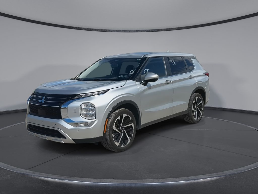 Thumbnail: 2024 Mitsubishi Outlander - 4