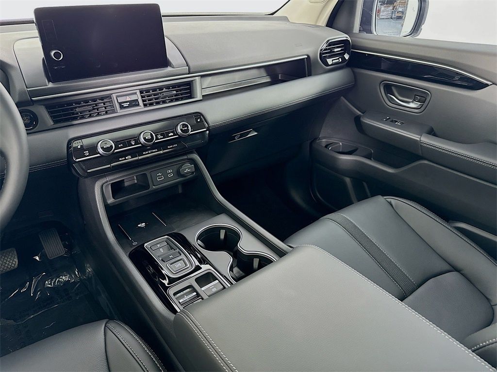 New Car 2025 Honda Pilot  Touring For Sale Under $50,000 In Austin, Texas