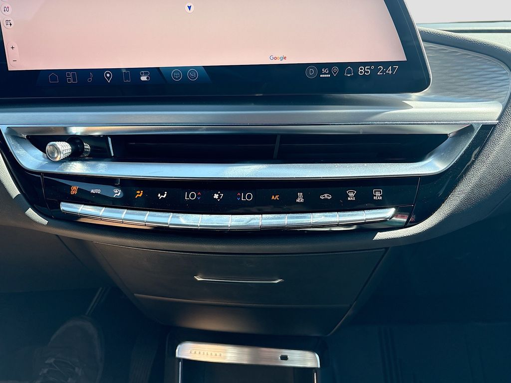 Used 2025 Black Cadillac Luxury image 16