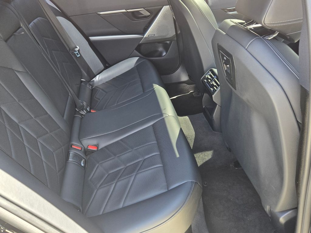 2025 BMW 530i - $34,685