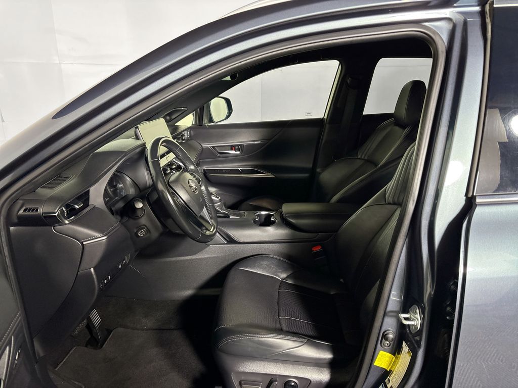 2021 Toyota Venza XLE