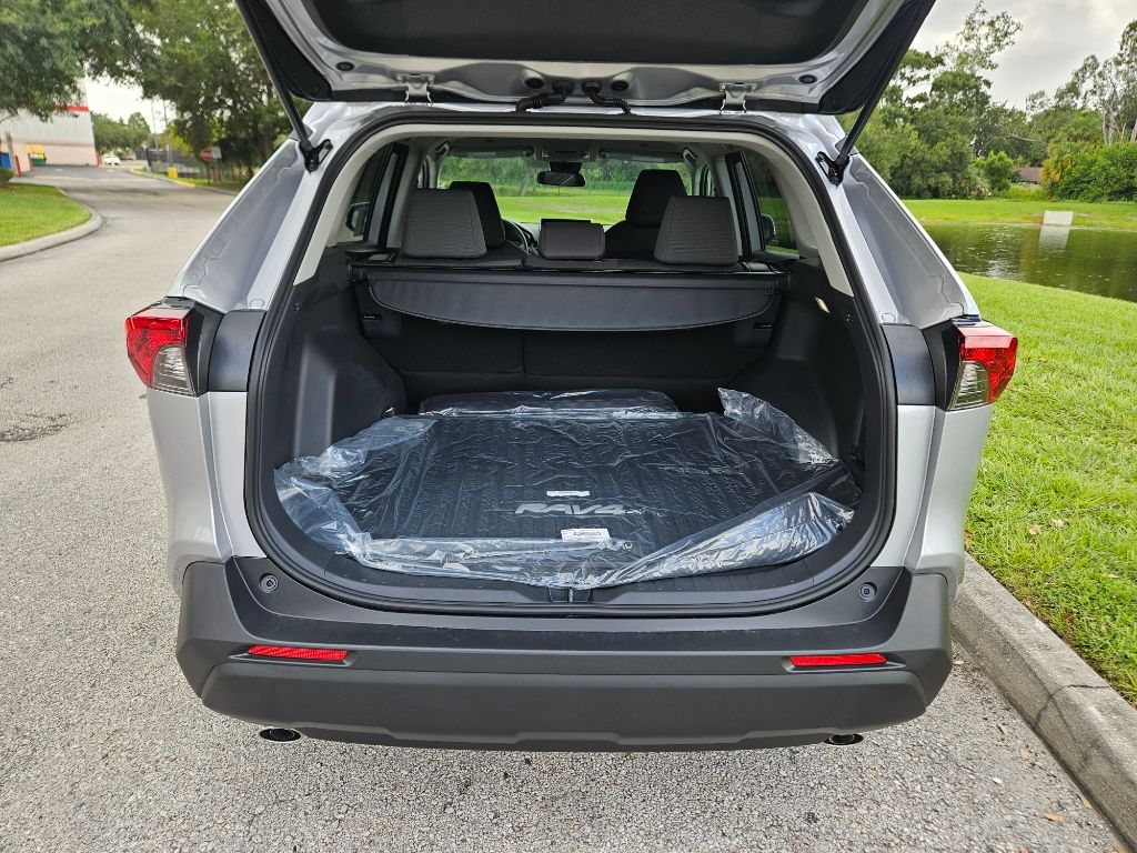 Thumbnail: 2024 Toyota RAV4 - 10