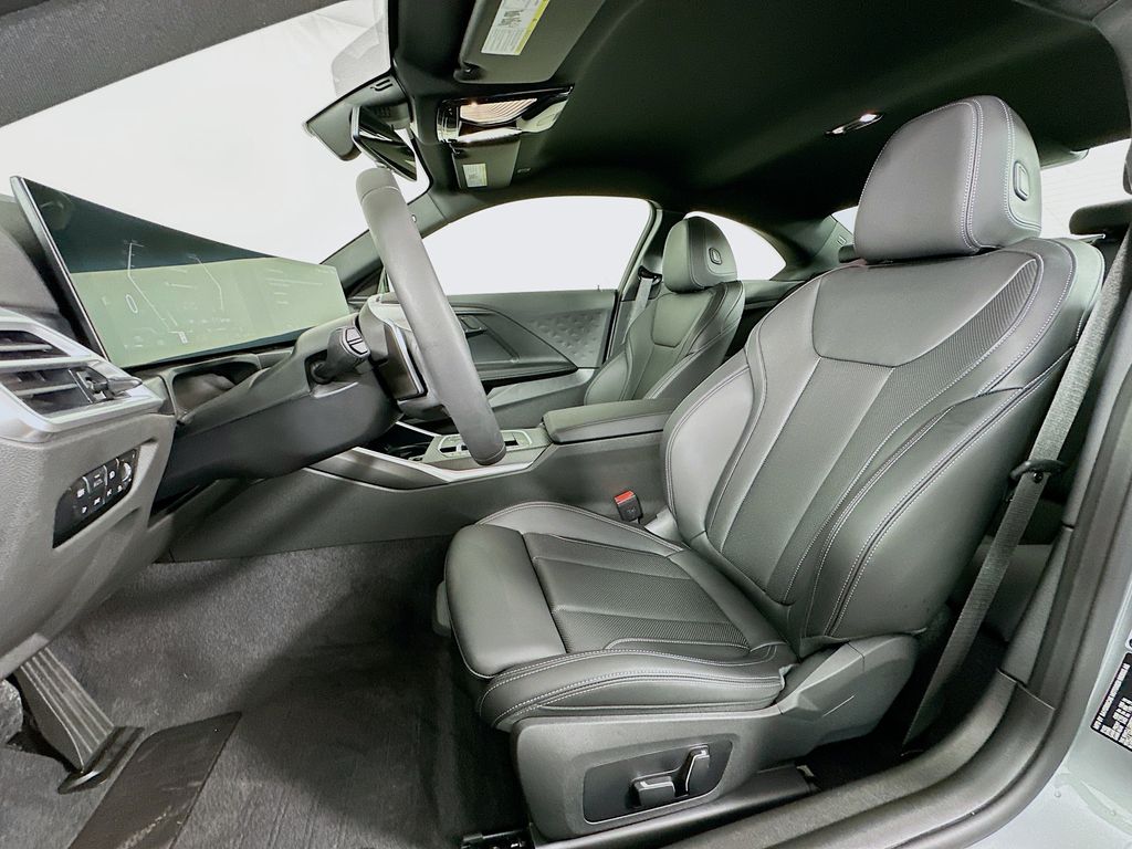 Thumbnail: 2025 BMW 2 Series - 21