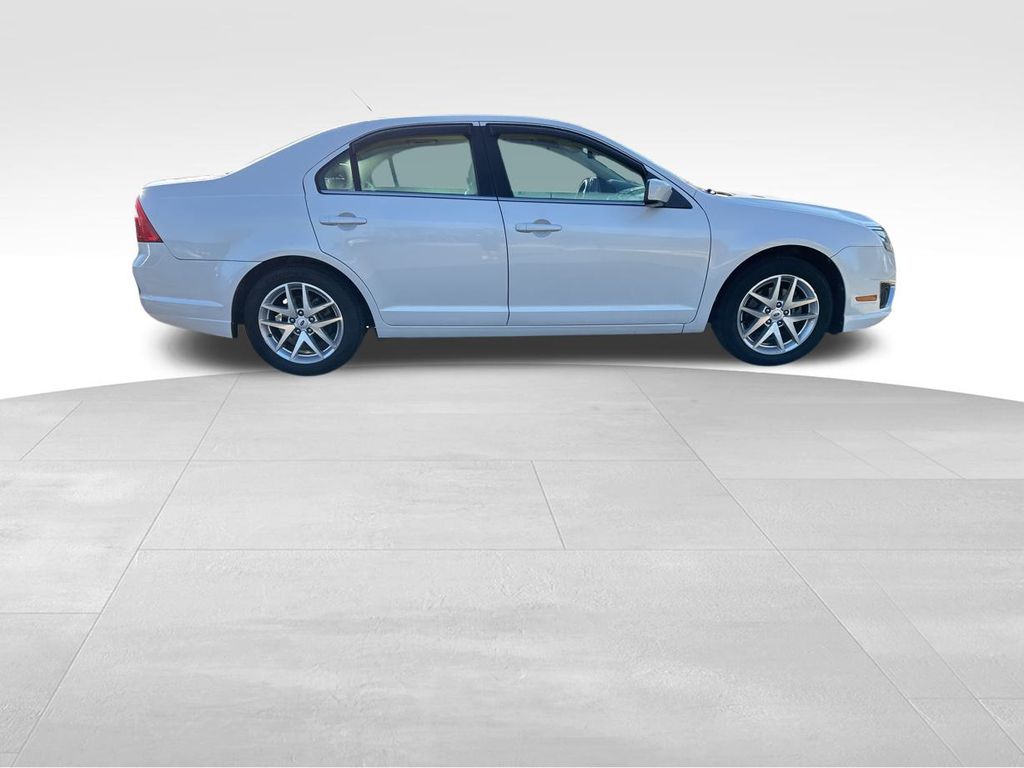 2012 Ford Fusion SEL 9