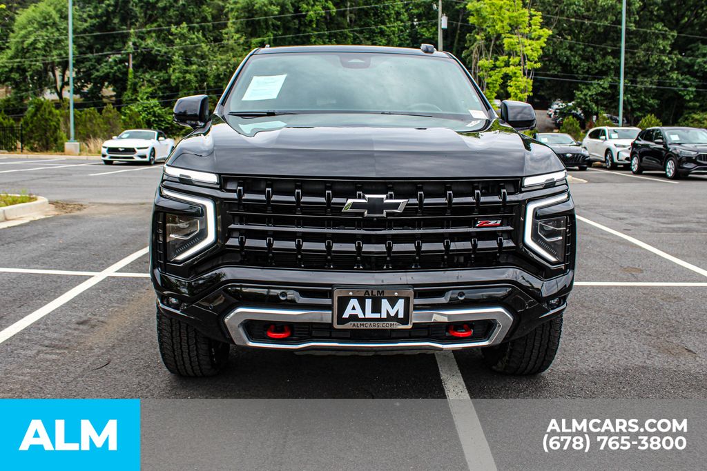 Used 2025 Black Chevrolet Z71 image 9
