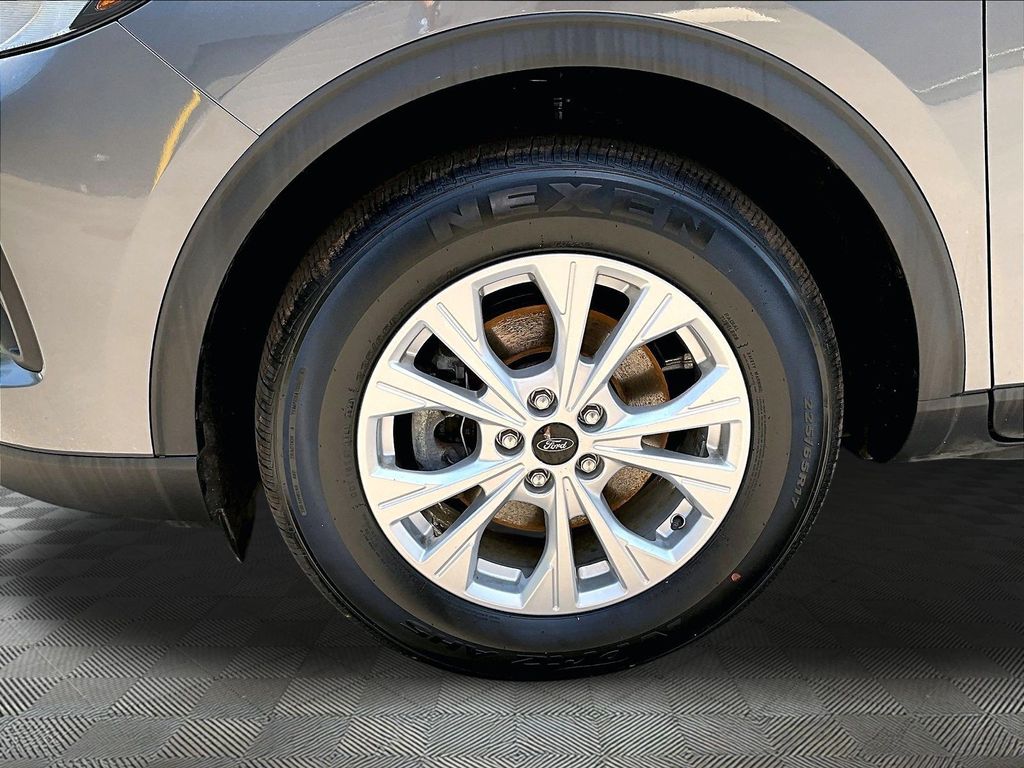 2023 Ford Escape — photo 28