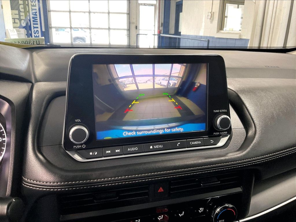 2024 Nissan Rogue — photo 19