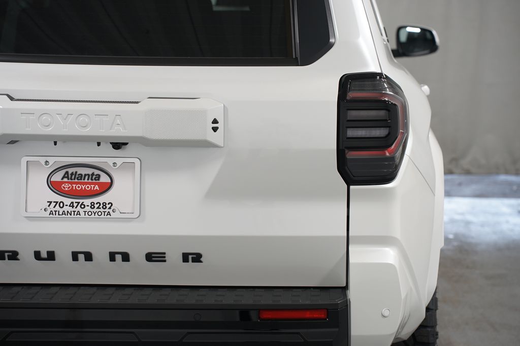 Thumbnail: 2025 Toyota 4Runner - 10