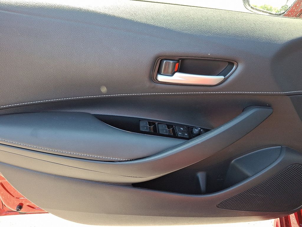 Thumbnail: 2022 Toyota Corolla - 12