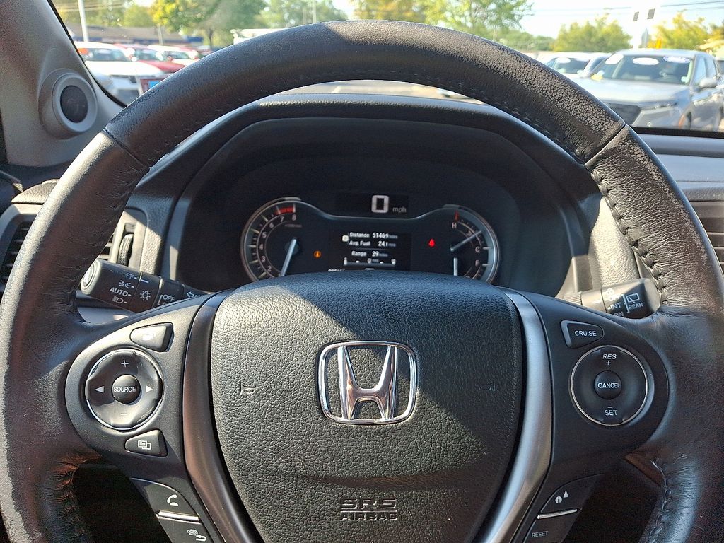 Thumbnail: 2018 Honda Pilot - 20
