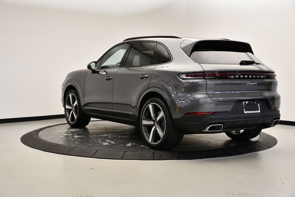 Thumbnail: 2025 Porsche Cayenne - 3