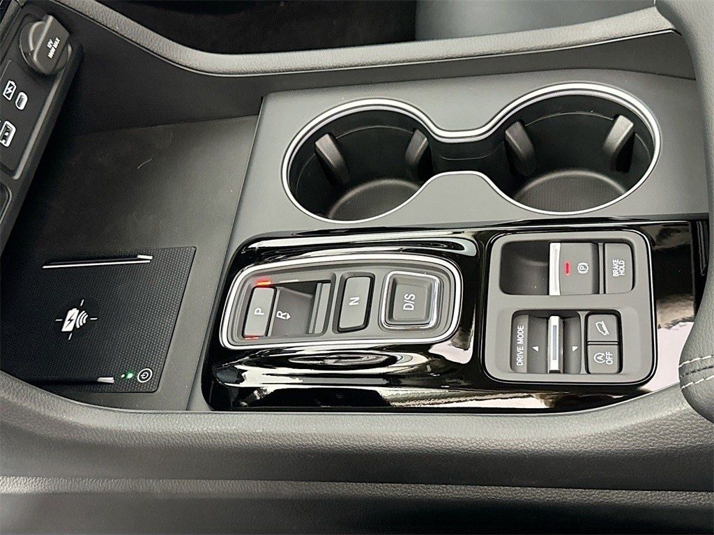 Used Car 2025 Honda Pilot  Touring For Sale Under $50,000 In Austin, Texas