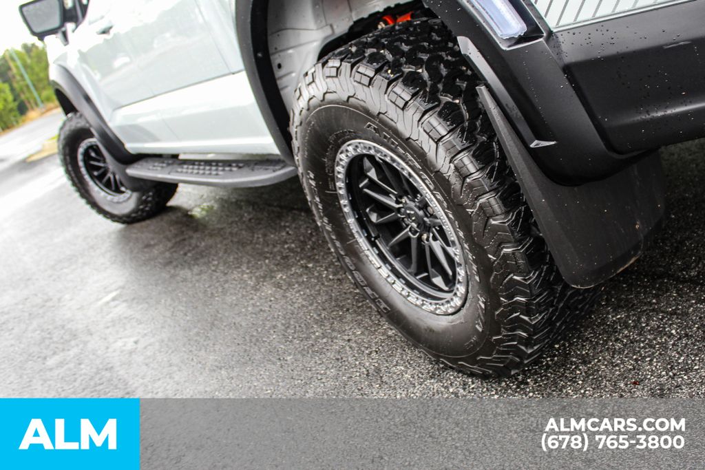 Used 2024 Gray Ford Raptor image 15