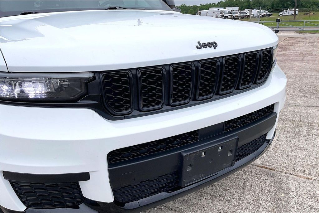 Used 2023 Jeep Grand Cherokee L Altitude 4D Sport Utility