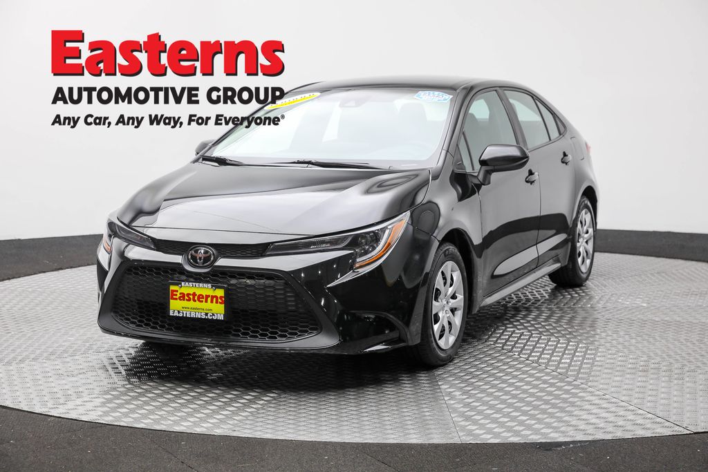 2022 Toyota Corolla LE's photo