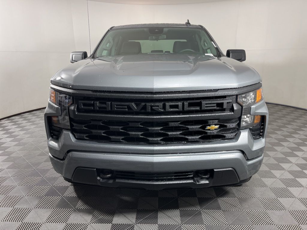 2025 Chevrolet Silverado 1500 Custom 17